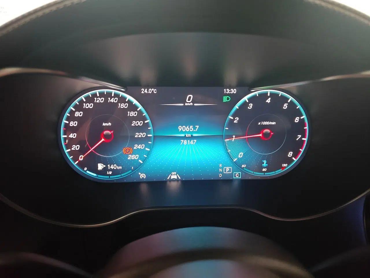 Mercedes-Benz GLC 2022 GLC 300 L 4MATIC Dynamic Edition Prestige Model — миниатюра 11