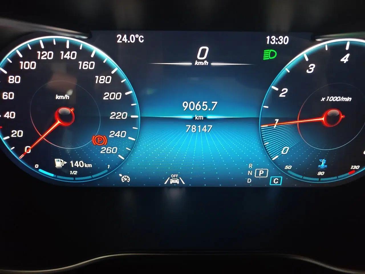 Mercedes-Benz GLC 2022 GLC 300 L 4MATIC Dynamic Edition Prestige Model — миниатюра 12