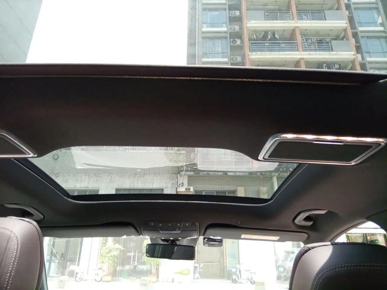 Mercedes-Benz GLC 2021 GLC 300 L 4MATIC Dynamic Model — миниатюра 18