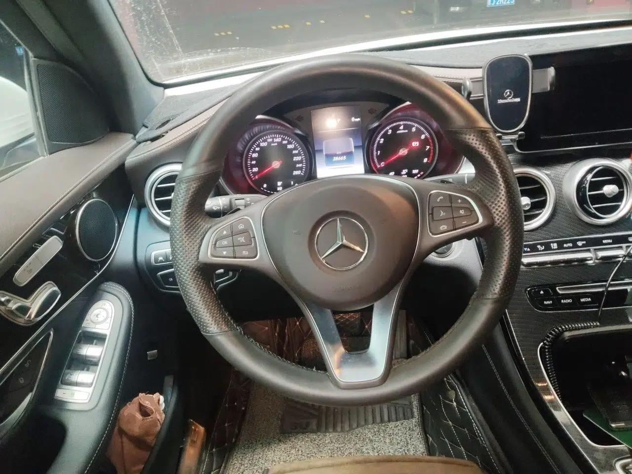 Mercedes-Benz GLC 2017 GLC 260 4MATIC Luxury Model — миниатюра 10