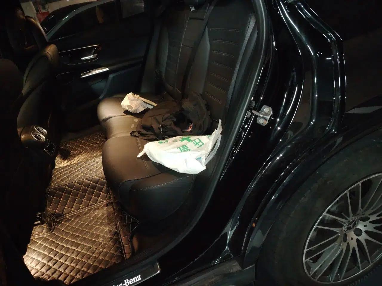 Mercedes-Benz GLC 2024 GLC 260 L 4MATIC Luxury Model 5 Seats — миниатюра 17