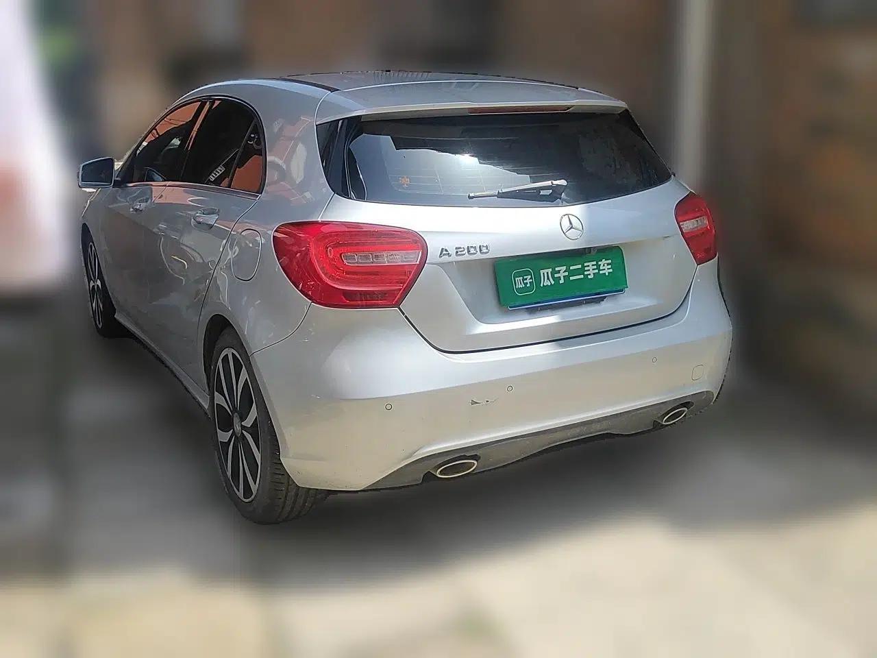 Mercedes-Benz A-Class 2015 A 200 Fashion Model — миниатюра 4