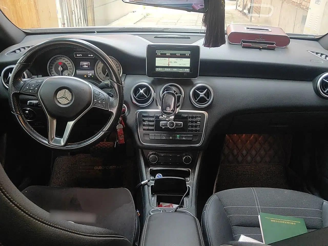 Mercedes-Benz A-Class 2015 A 200 Fashion Model — миниатюра 9