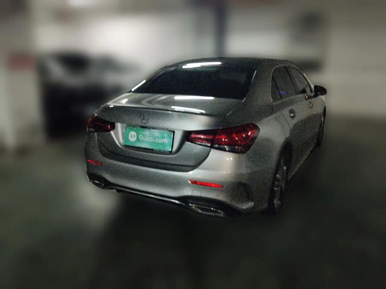 Mercedes-Benz A-Class 2020 Second Facelift A 180 L Sport Sedan — миниатюра 6