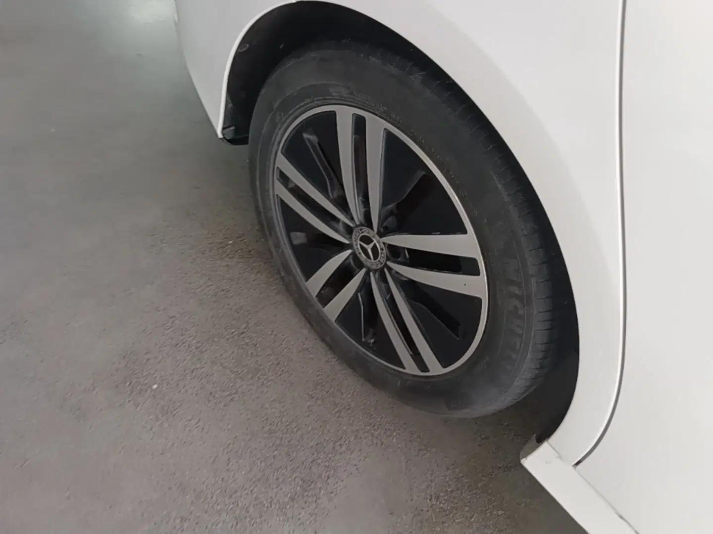 Mercedes-Benz A-Class 2019 A 180 L Sport Sedan — миниатюра 16