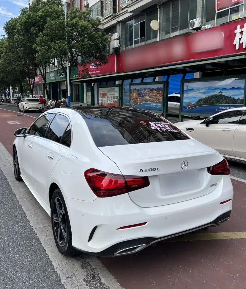 Mercedes-Benz A-Class 2023 A 200 L Fashion Model — миниатюра 4