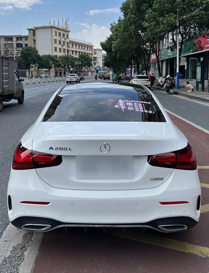 Mercedes-Benz A-Class 2023 A 200 L Fashion Model — миниатюра 5