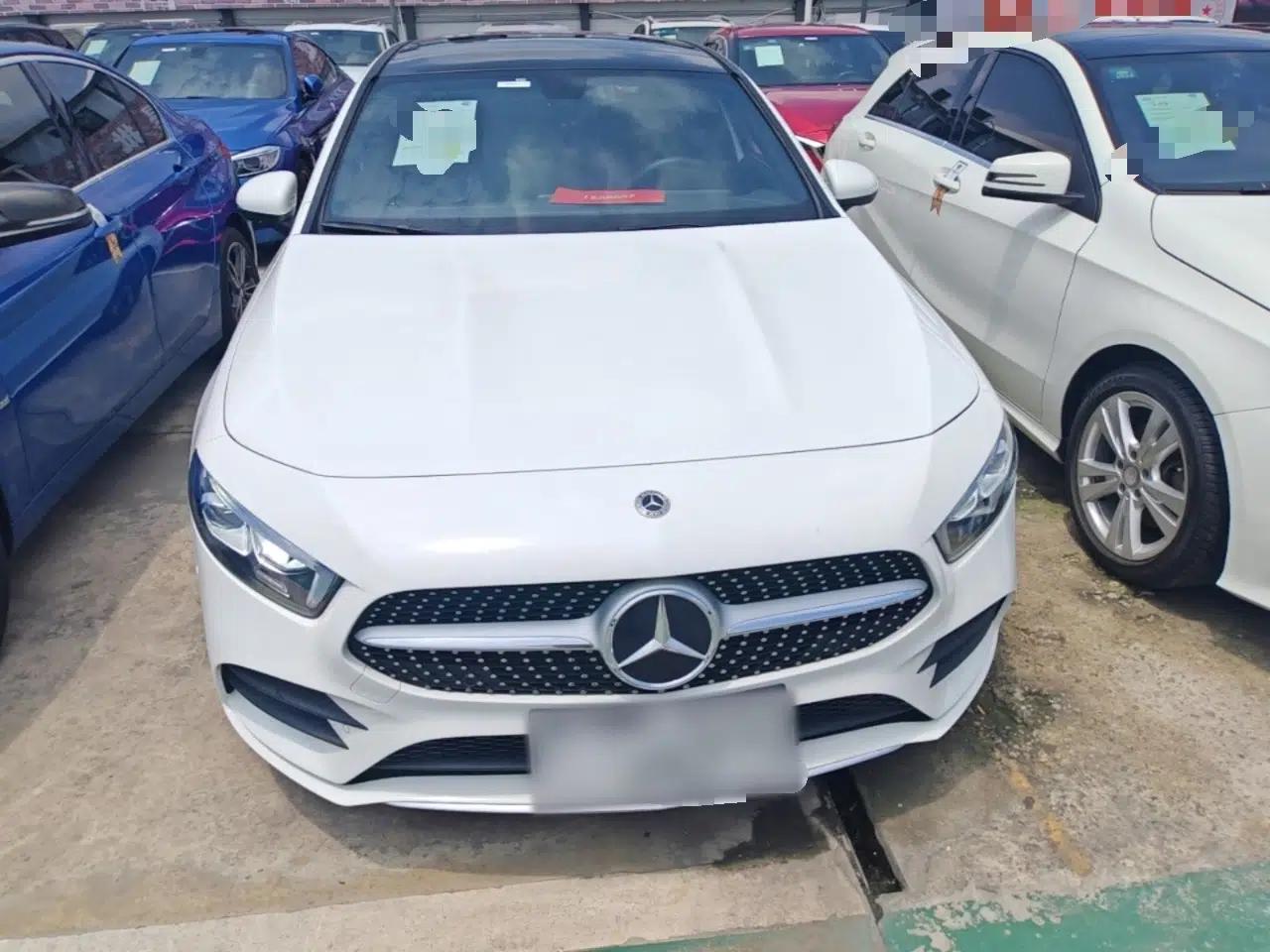 Mercedes-Benz A-Class 2022 Revised Version A 200 L Sport Sedan Fashionable Style — миниатюра 2