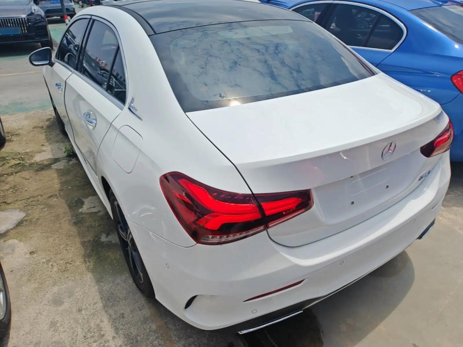 Mercedes-Benz A-Class 2022 Revised Version A 200 L Sport Sedan Fashionable Style — миниатюра 4