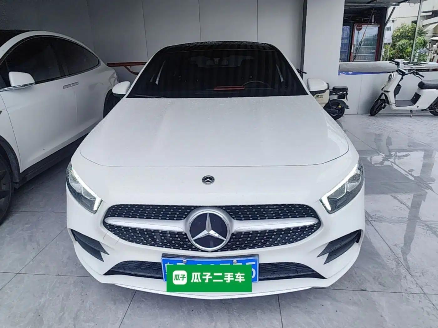 Mercedes-Benz A-Class 2021 A 200 L Sport Sedan Fashion Model — миниатюра 2