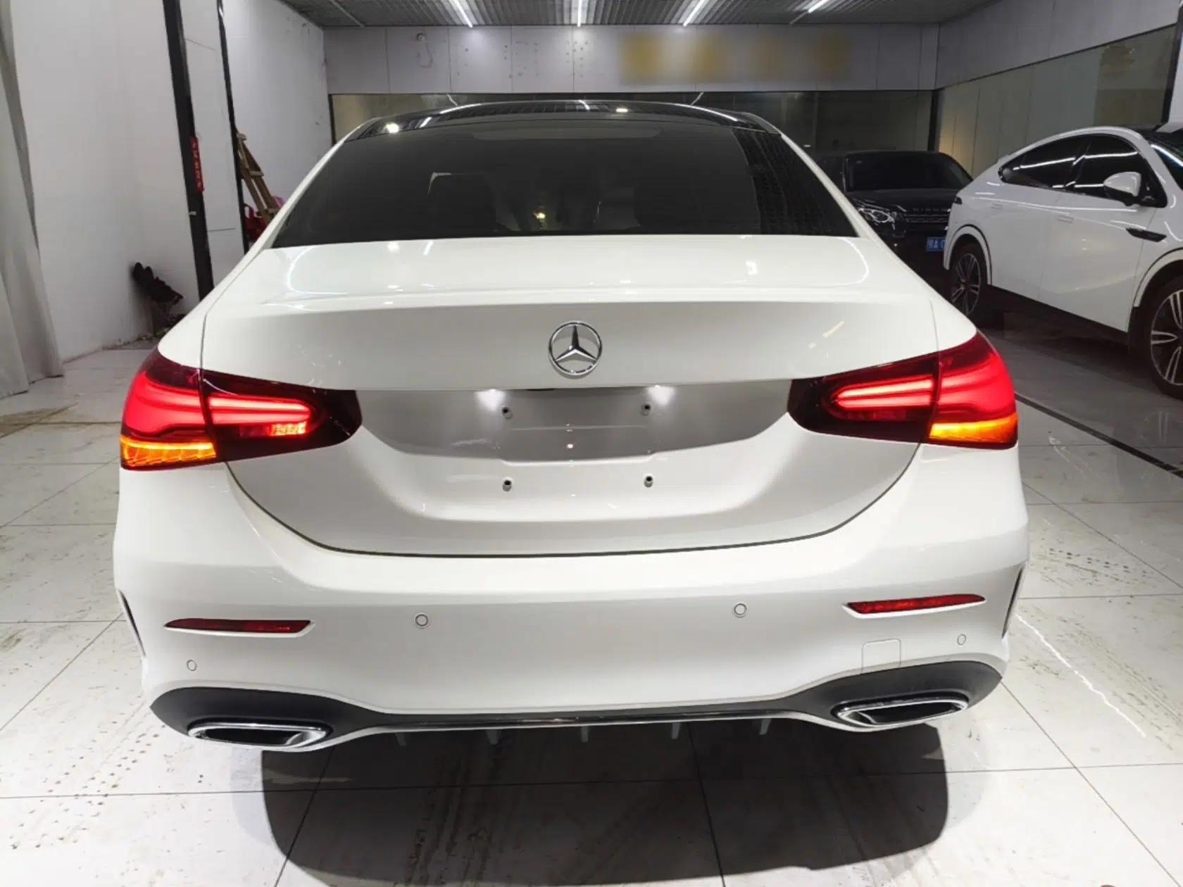 Mercedes-Benz A-Class 2023 A 200 L Fashion Model — миниатюра 5