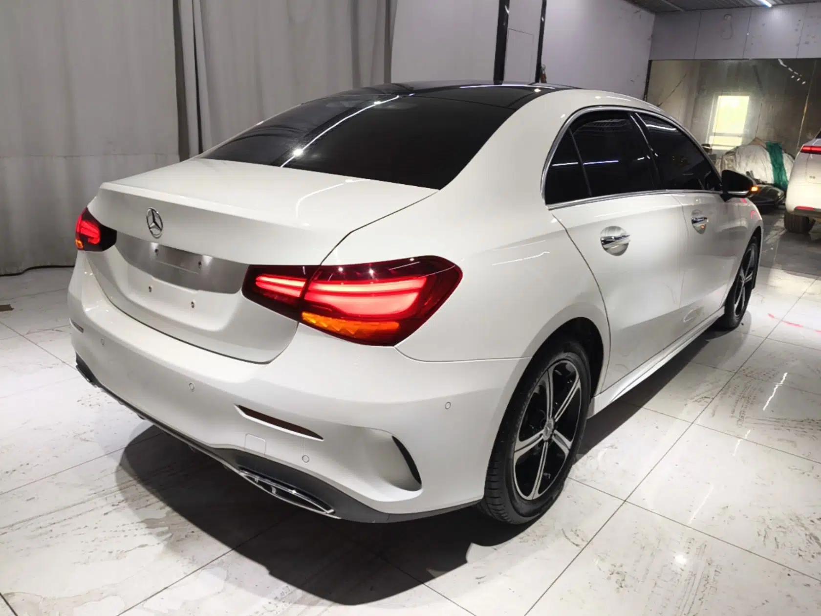 Mercedes-Benz A-Class 2023 A 200 L Fashion Model — миниатюра 6