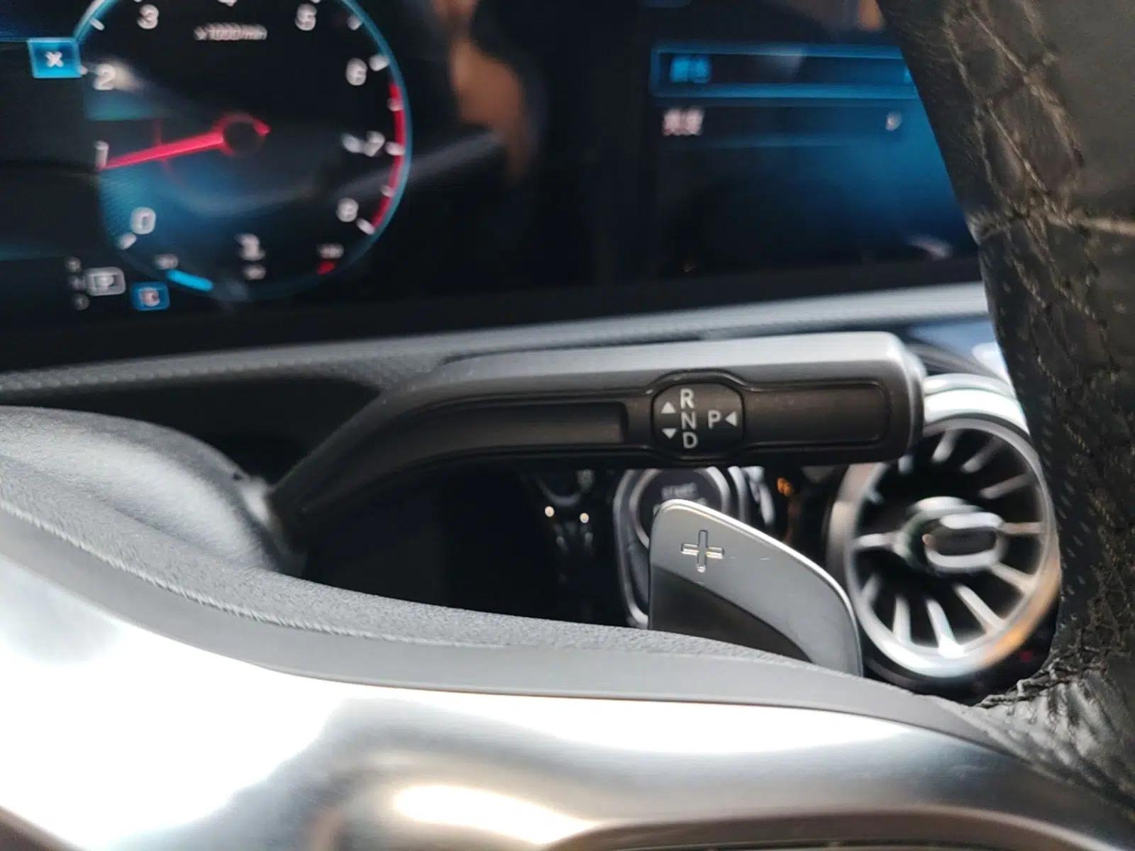 Mercedes-Benz A-Class 2022 Restyled A 200 L Sport Sedan Fashion Version — миниатюра 16
