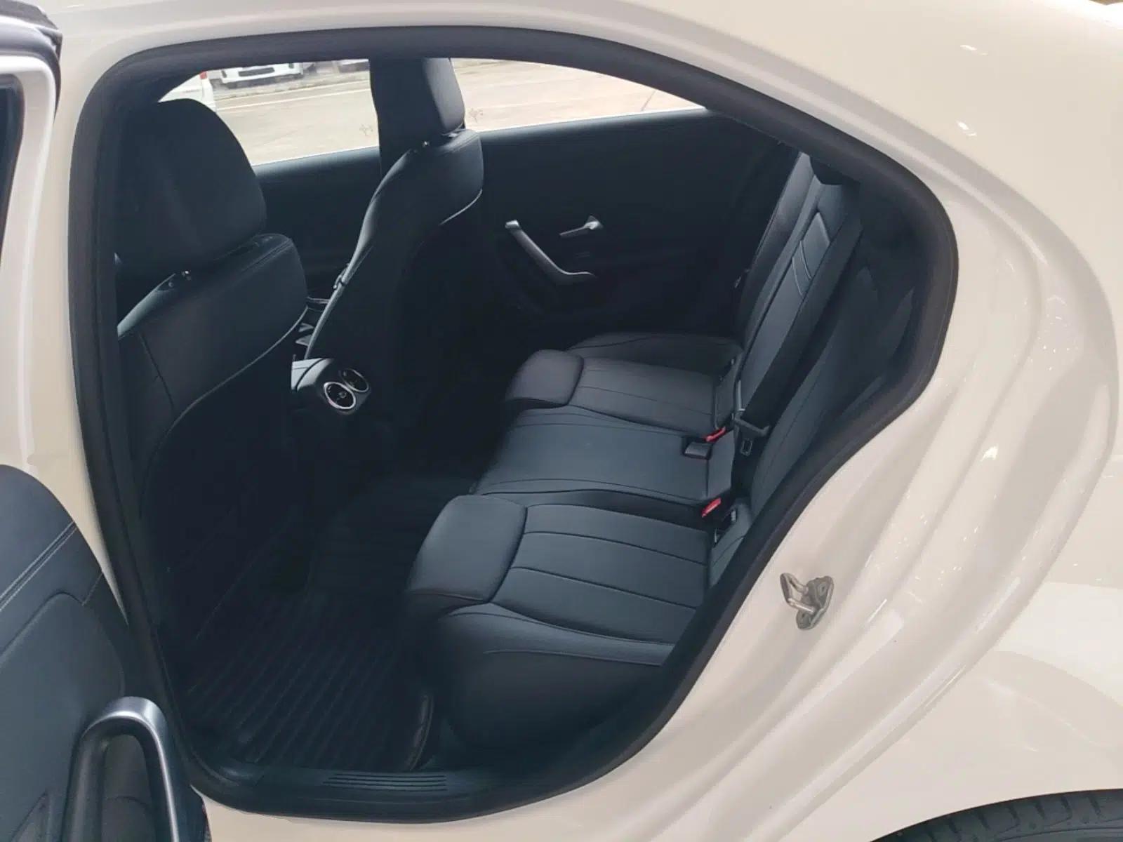 Mercedes-Benz A-Class 2022 Restyled A 200 L Sport Sedan Fashion Version — миниатюра 20
