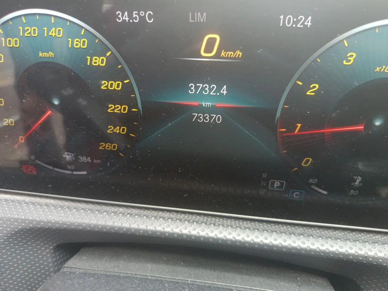 Mercedes-Benz A-Class 2020 Restyled A 200 L Sport Sedan Fashion Version — миниатюра 12