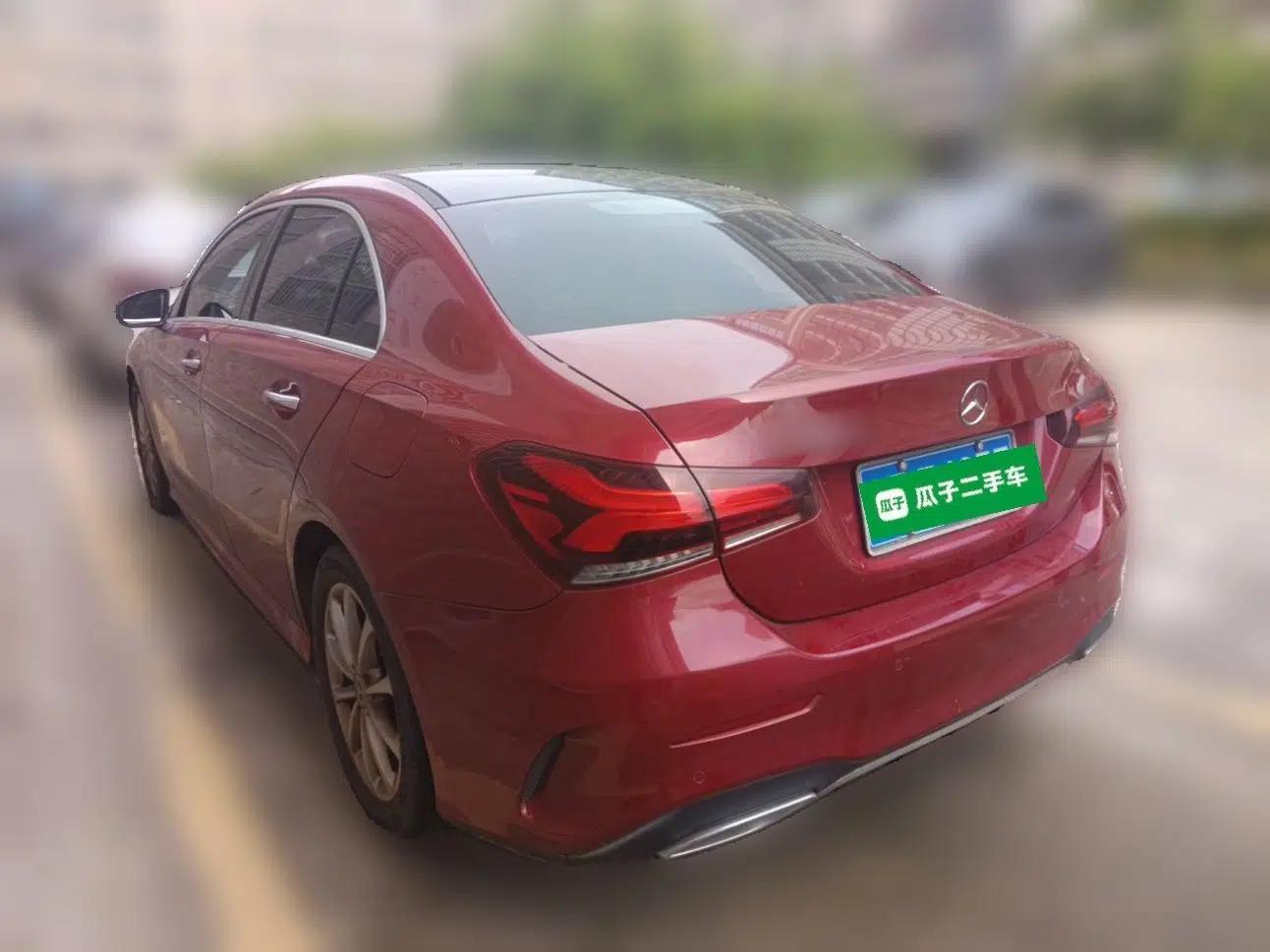 Mercedes-Benz A-Class 2020 Restyled A 200 L Sport Sedan Fashion Version — миниатюра 4