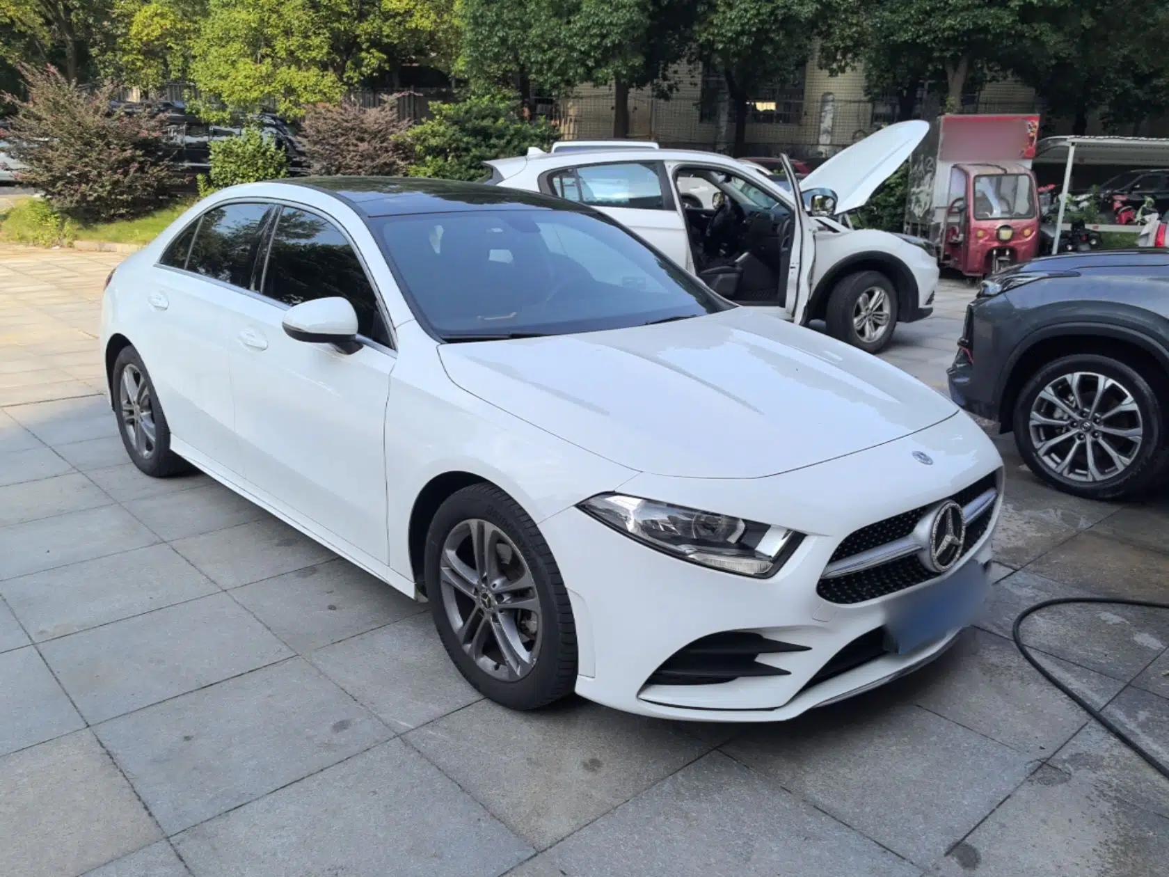 Mercedes-Benz A-Class 2022 A 180 L Sport Sedan — миниатюра 12