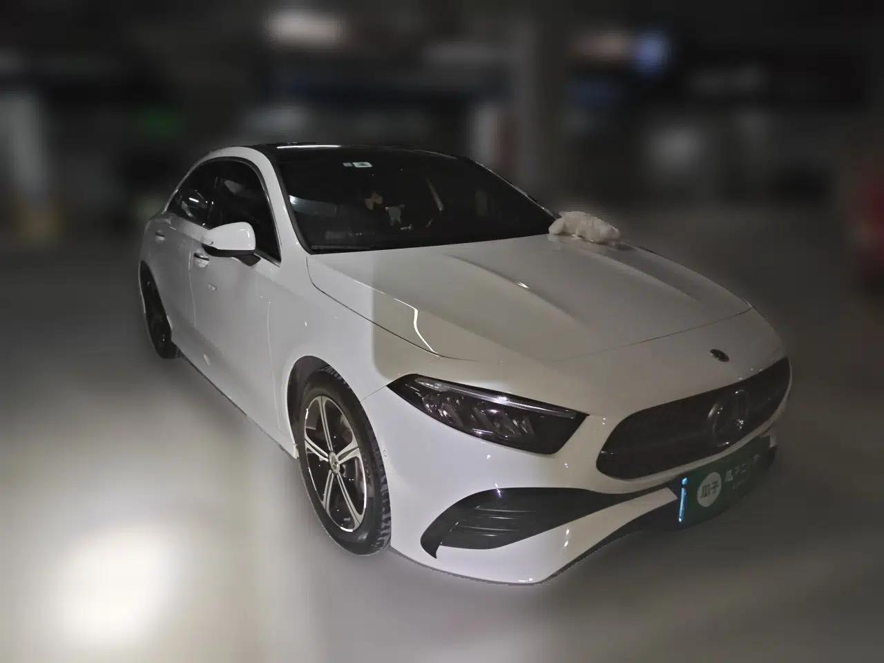 Mercedes-Benz A-Class 2023 A 200 L Fashion Model — миниатюра 3