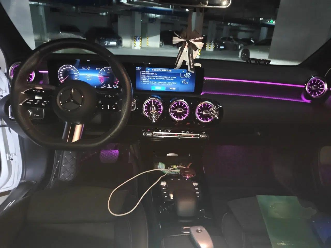 Mercedes-Benz A-Class 2023 A 200 L Fashion Model — миниатюра 9