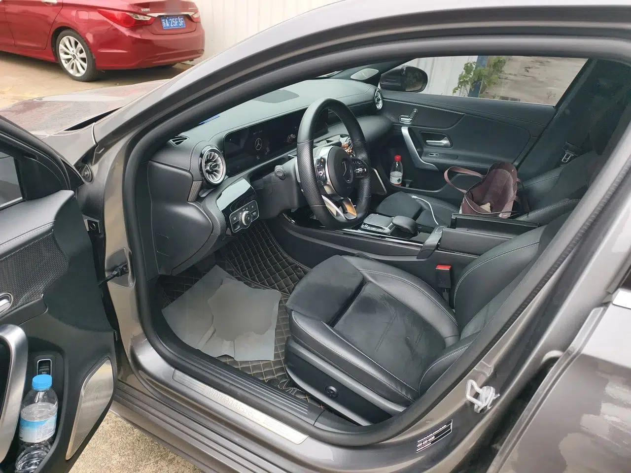 Mercedes-Benz A-Class 2022 Second Facelift A 200 L Sport Sedan Fashion Version — миниатюра 16