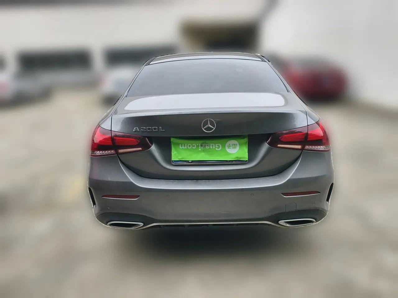 Mercedes-Benz A-Class 2022 Second Facelift A 200 L Sport Sedan Fashion Version — миниатюра 5