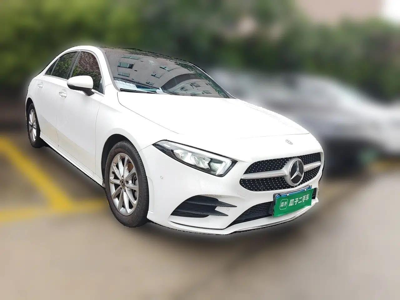 Mercedes-Benz A-Class 2021 A 200 L Sport Sedan Fashion Model — миниатюра 3