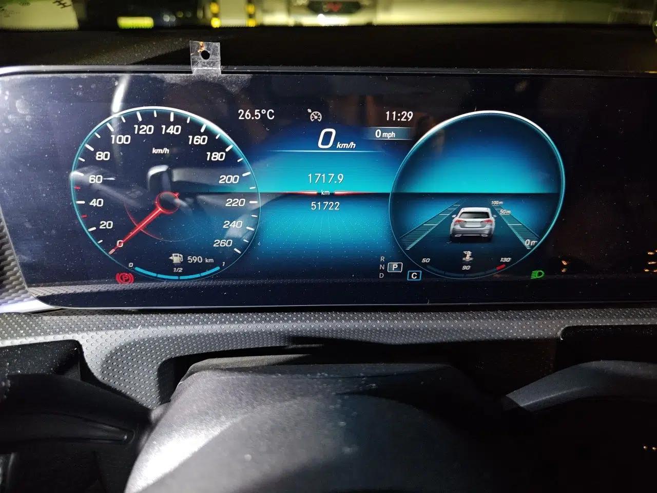 Mercedes-Benz A-Class 2022 Restyled A 200 L Sport Sedan Fashion Version — миниатюра 11