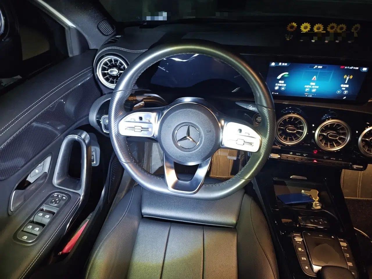 Mercedes-Benz A-Class 2022 Restyled A 200 L Sport Sedan Fashion Version — миниатюра 10