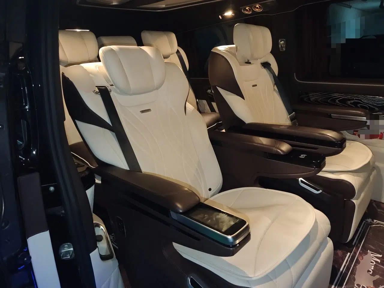 Mercedes-Benz Vito 2023 2.0T Elite Version 7 Seats — миниатюра 17