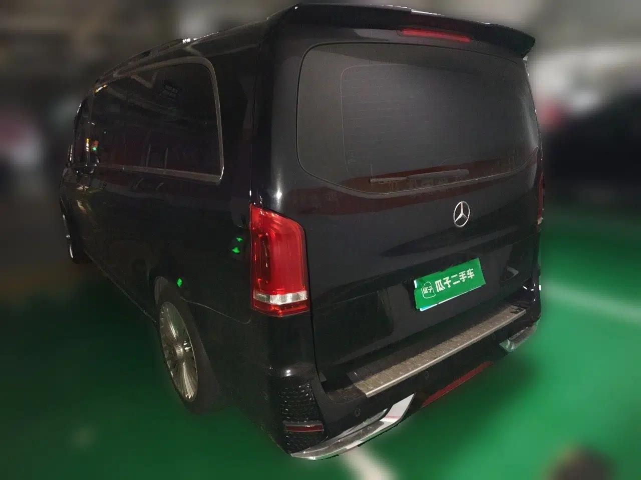 Mercedes-Benz Vito 2023 2.0T Elite Version 7 Seats — миниатюра 4