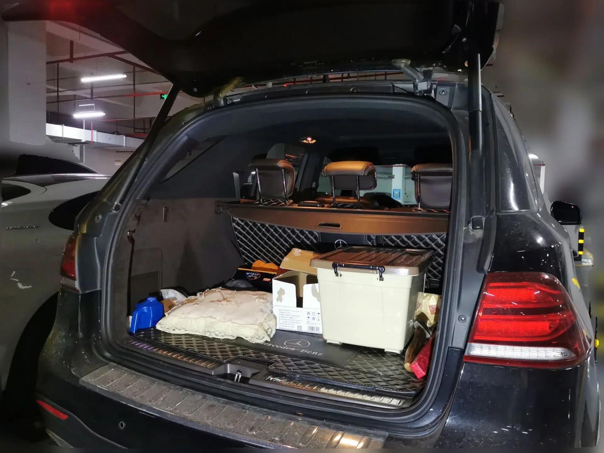Mercedes-Benz GLE 2018 GLE 320 4MATIC Dynamic Edition Collector's Edition — миниатюра 19