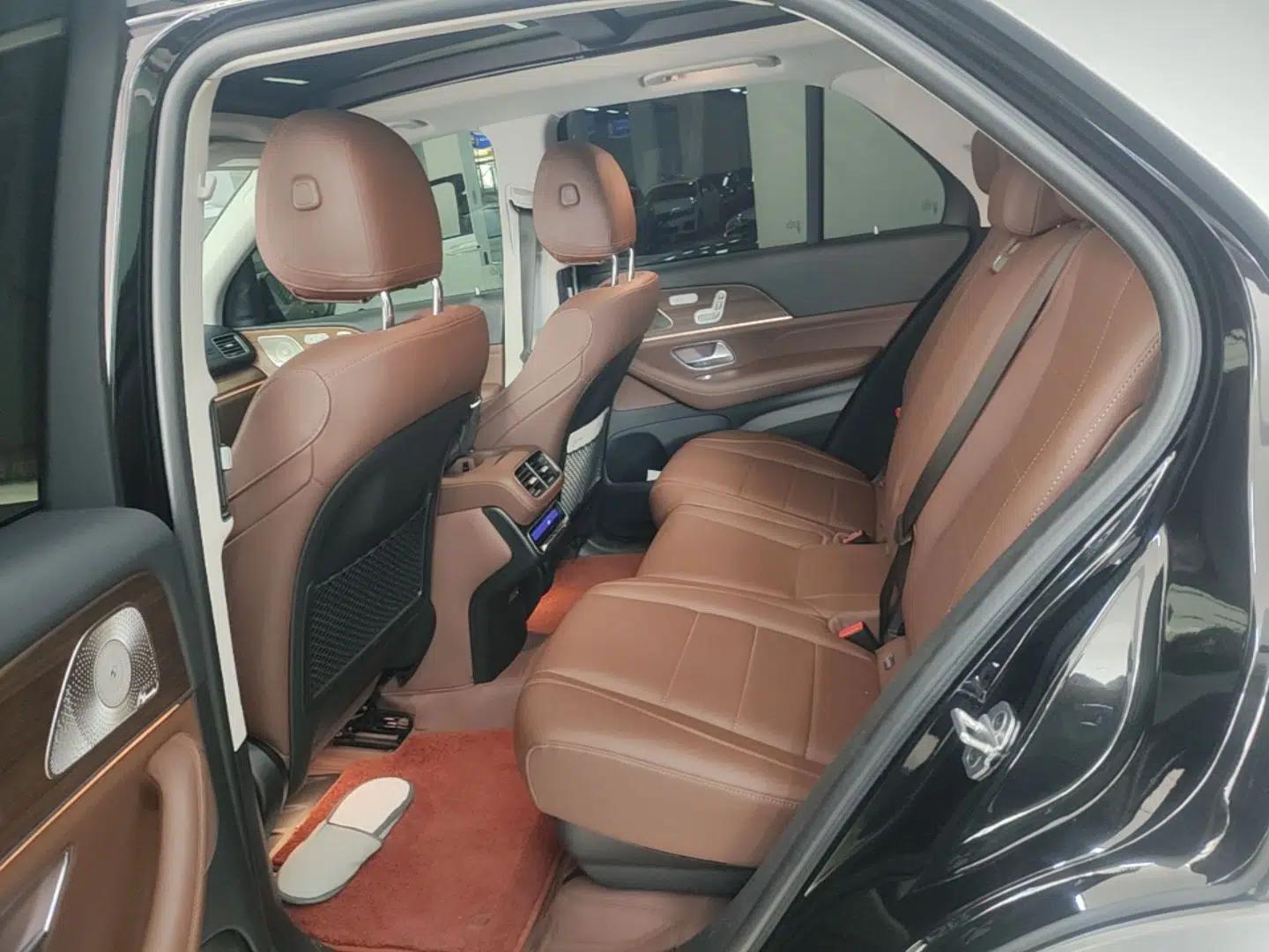 Mercedes-Benz GLE 2024 GLE 450 4MATIC Stylish Model — миниатюра 25
