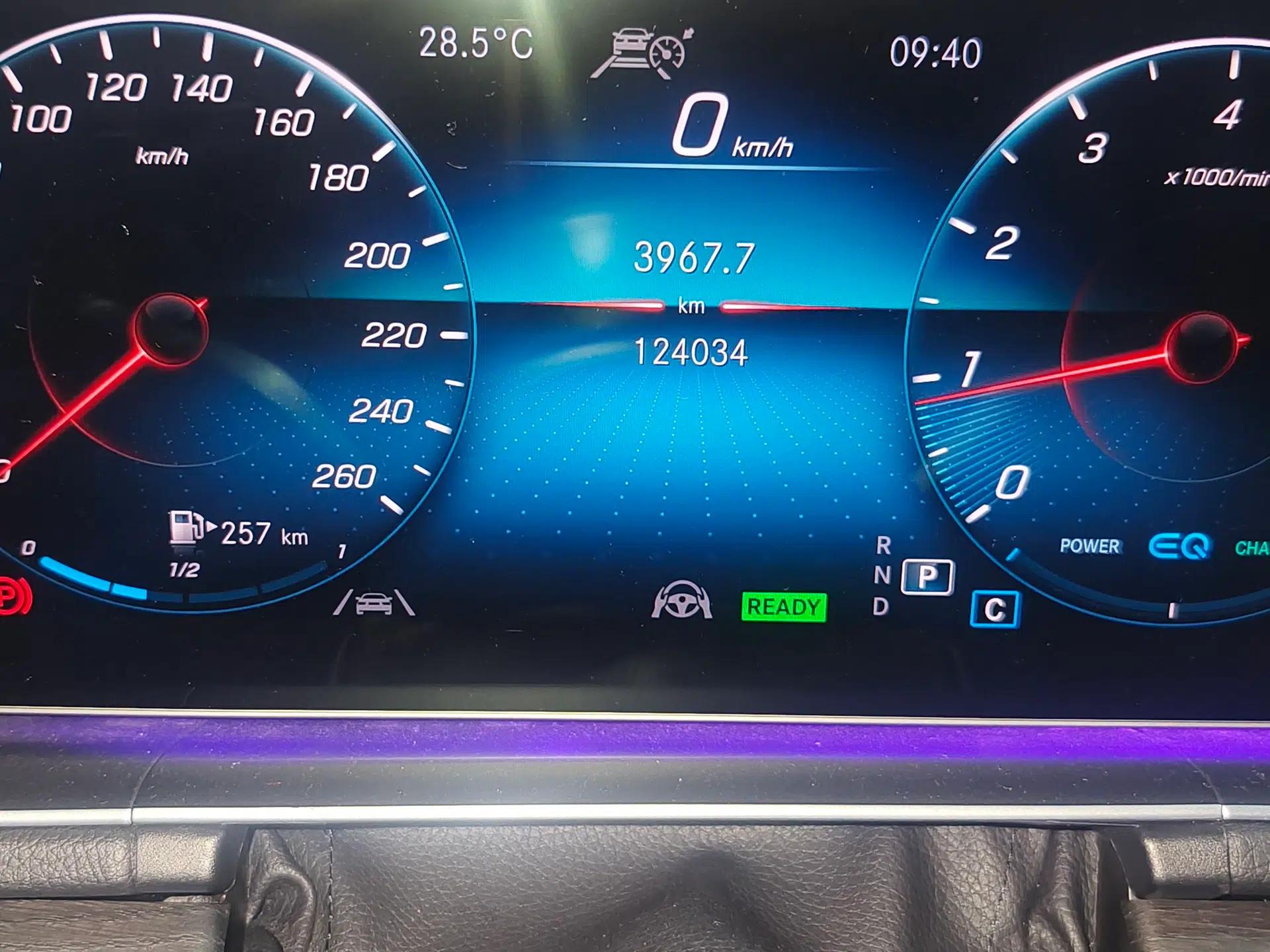 Mercedes-Benz GLE 2021 GLE 450 4MATIC Luxury Model — миниатюра 12