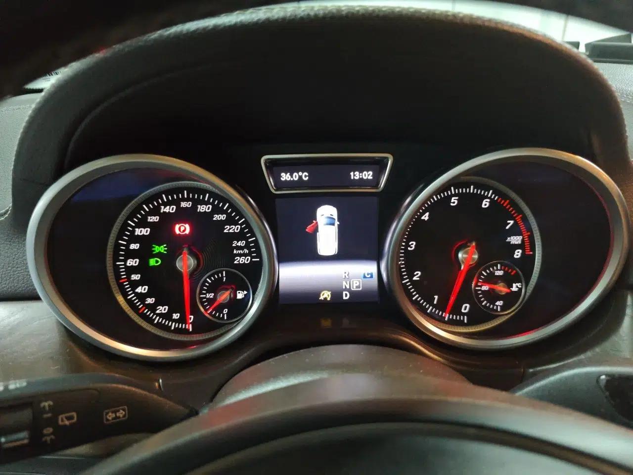 Mercedes-Benz GLE 2017 GLE 320 4MATIC Dynamic Model — миниатюра 11