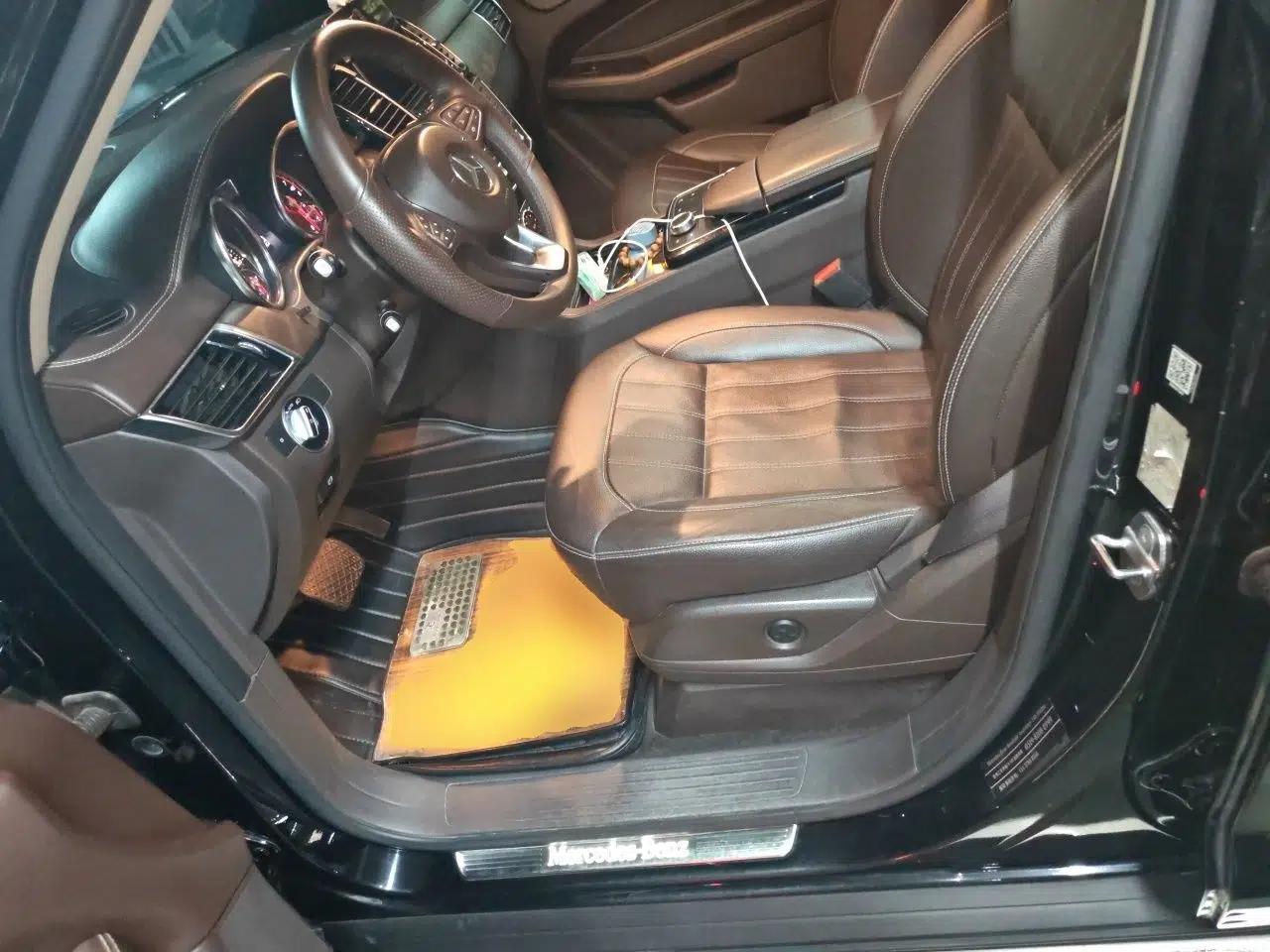Mercedes-Benz GLE 2019 GLE 400 4MATIC Exclusive Edition — миниатюра 15