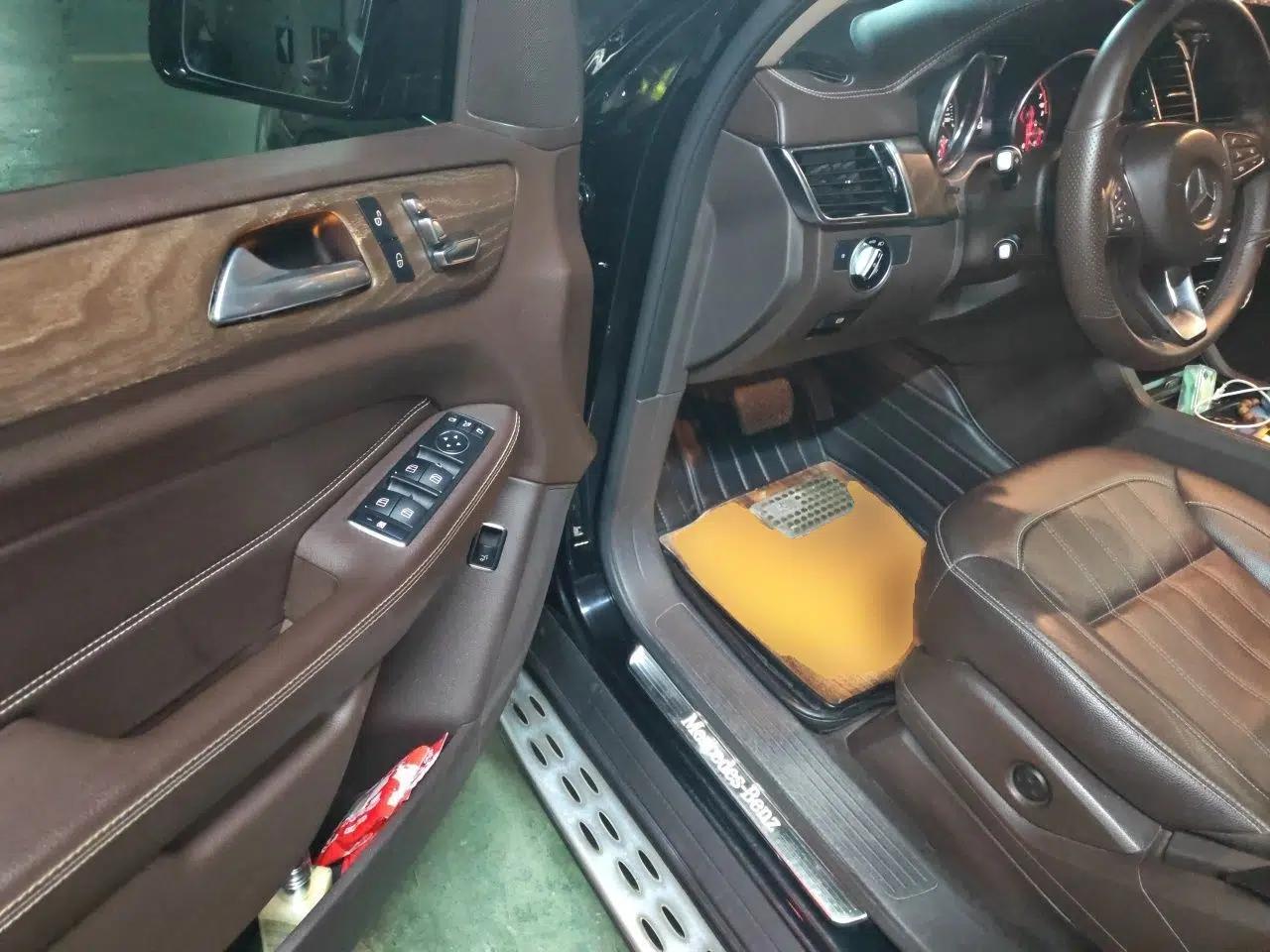 Mercedes-Benz GLE 2019 GLE 400 4MATIC Exclusive Edition — миниатюра 16
