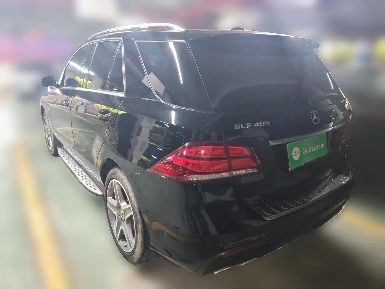 Mercedes-Benz GLE 2019 GLE 400 4MATIC Exclusive Edition — миниатюра 4