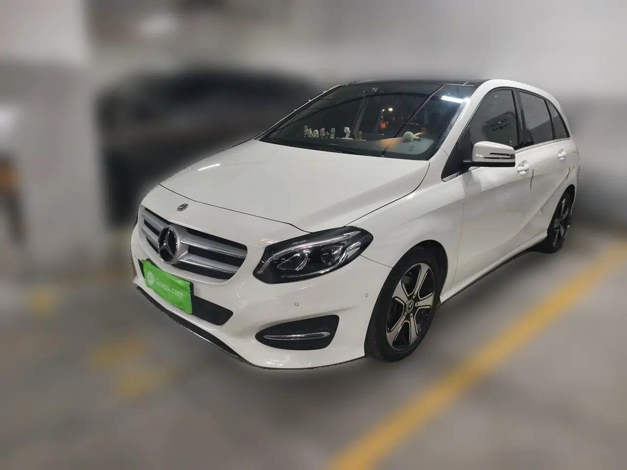 Mercedes-Benz B-Class 2018 B 200 Fashion Model — миниатюра 1