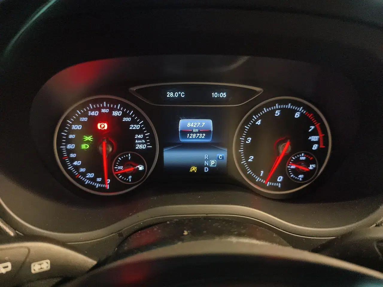 Mercedes-Benz B-Class 2018 B 200 Fashion Model — миниатюра 11