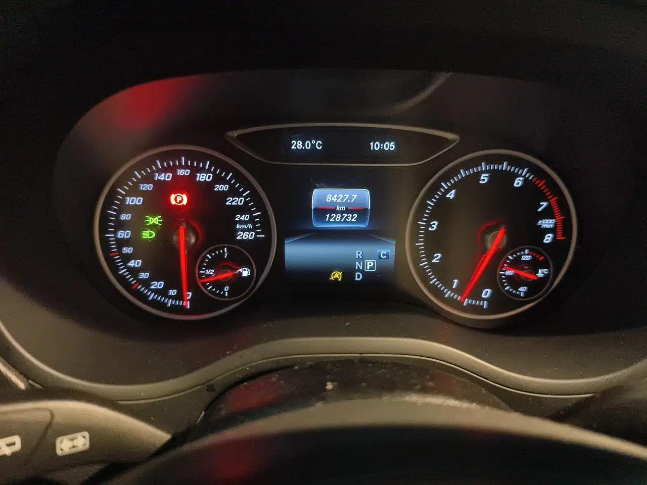 Mercedes-Benz B-Class 2018 B 200 Fashion Model — миниатюра 12