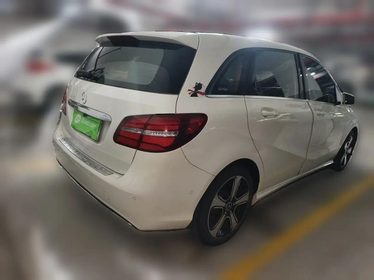 Mercedes-Benz B-Class 2018 B 200 Fashion Model — миниатюра 6