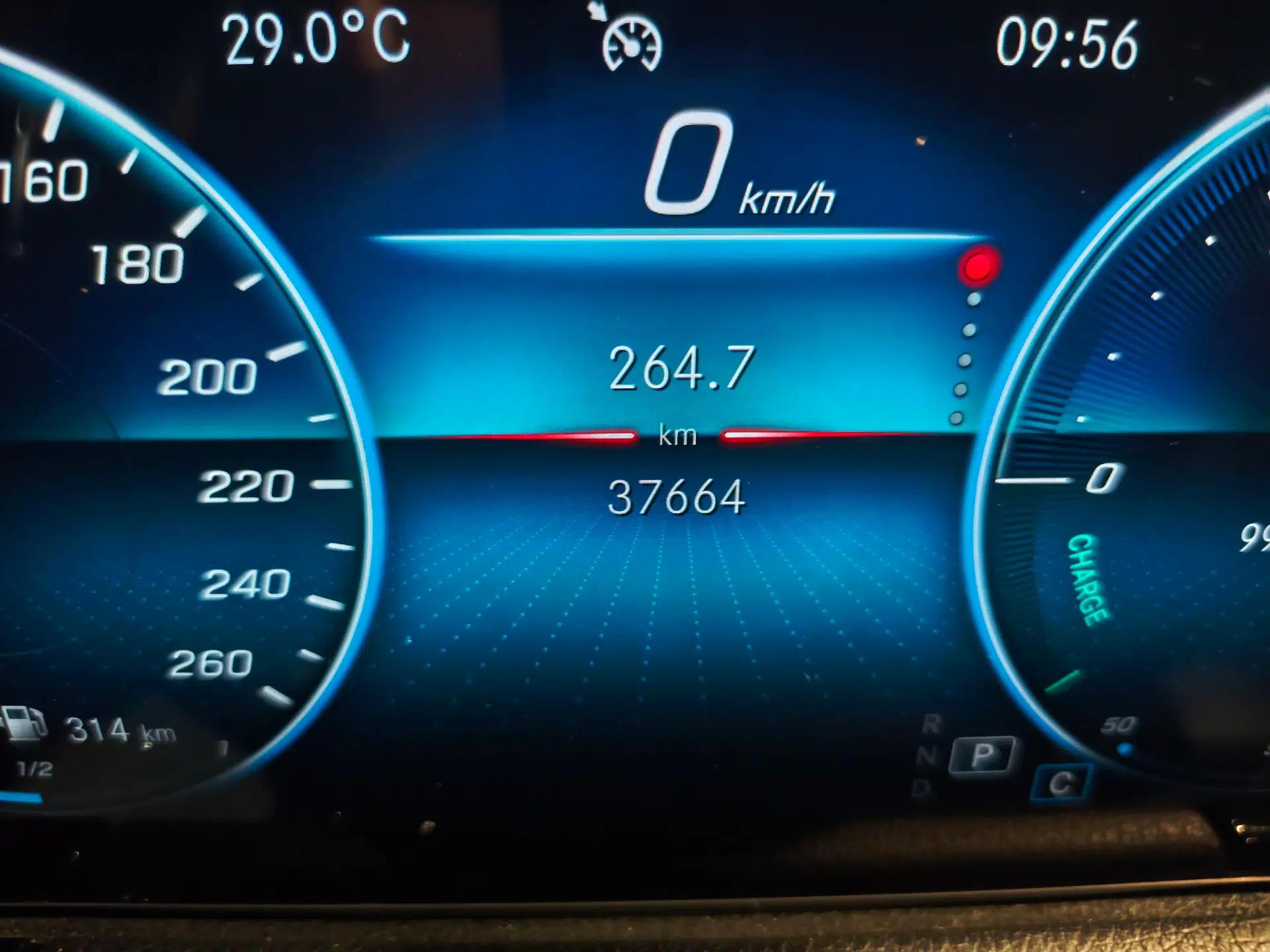 Mercedes-Benz B-Class 2020 B 200 Fashion Model — миниатюра 12