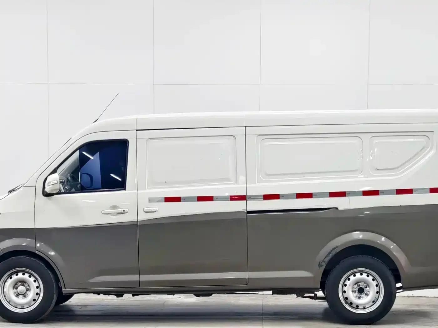 Crossstar V7 2022 1.6L Petrol Luxury 2-Seat Double Door Model DAM16KR — миниатюра 7