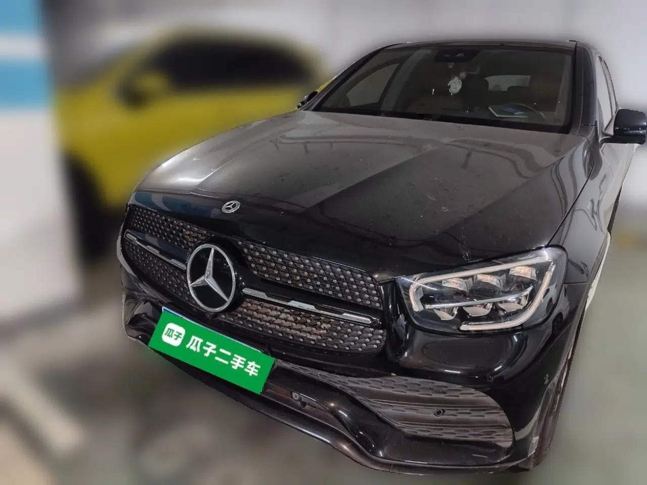 Mercedes-Benz GLC Coupe 2022 Refreshed GLC 300 4MATIC Coupe SUV — миниатюра 1