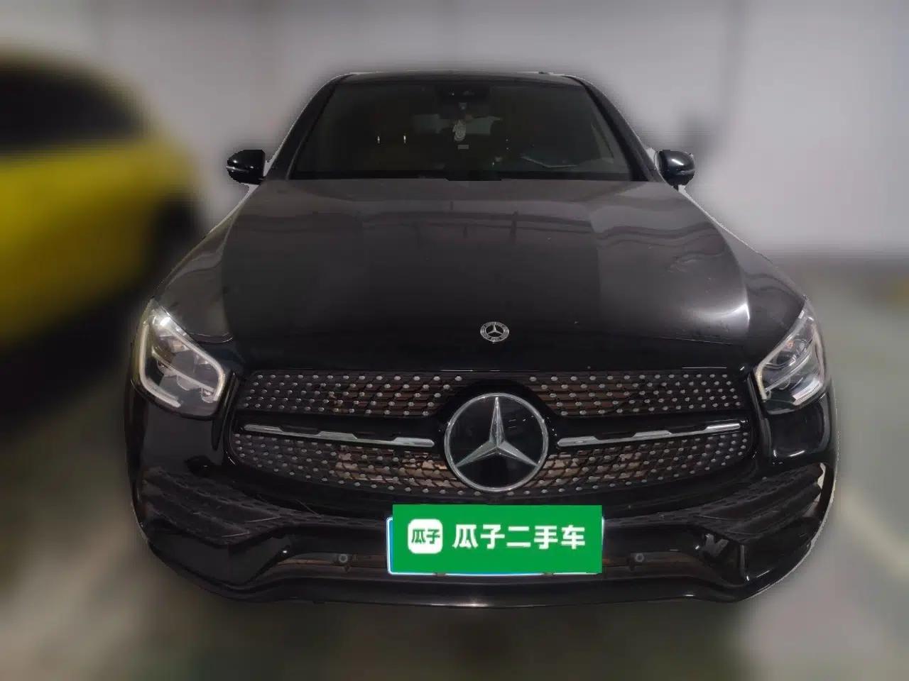 Mercedes-Benz GLC Coupe 2022 Refreshed GLC 300 4MATIC Coupe SUV — миниатюра 2