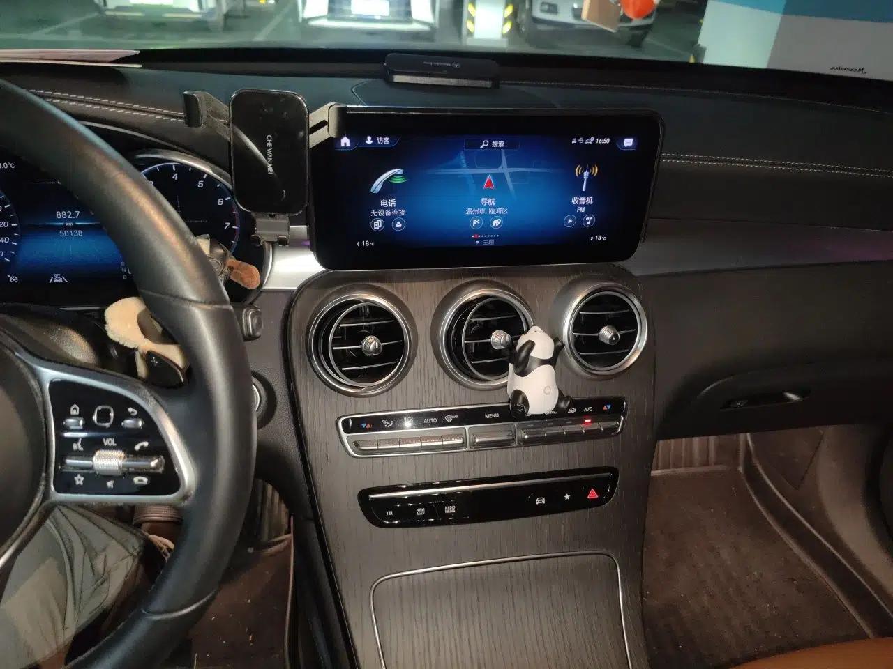 Mercedes-Benz GLC Coupe 2022 Refreshed GLC 300 4MATIC Coupe SUV — миниатюра 13