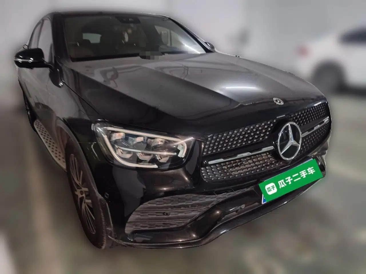 Mercedes-Benz GLC Coupe 2022 Refreshed GLC 300 4MATIC Coupe SUV — миниатюра 3