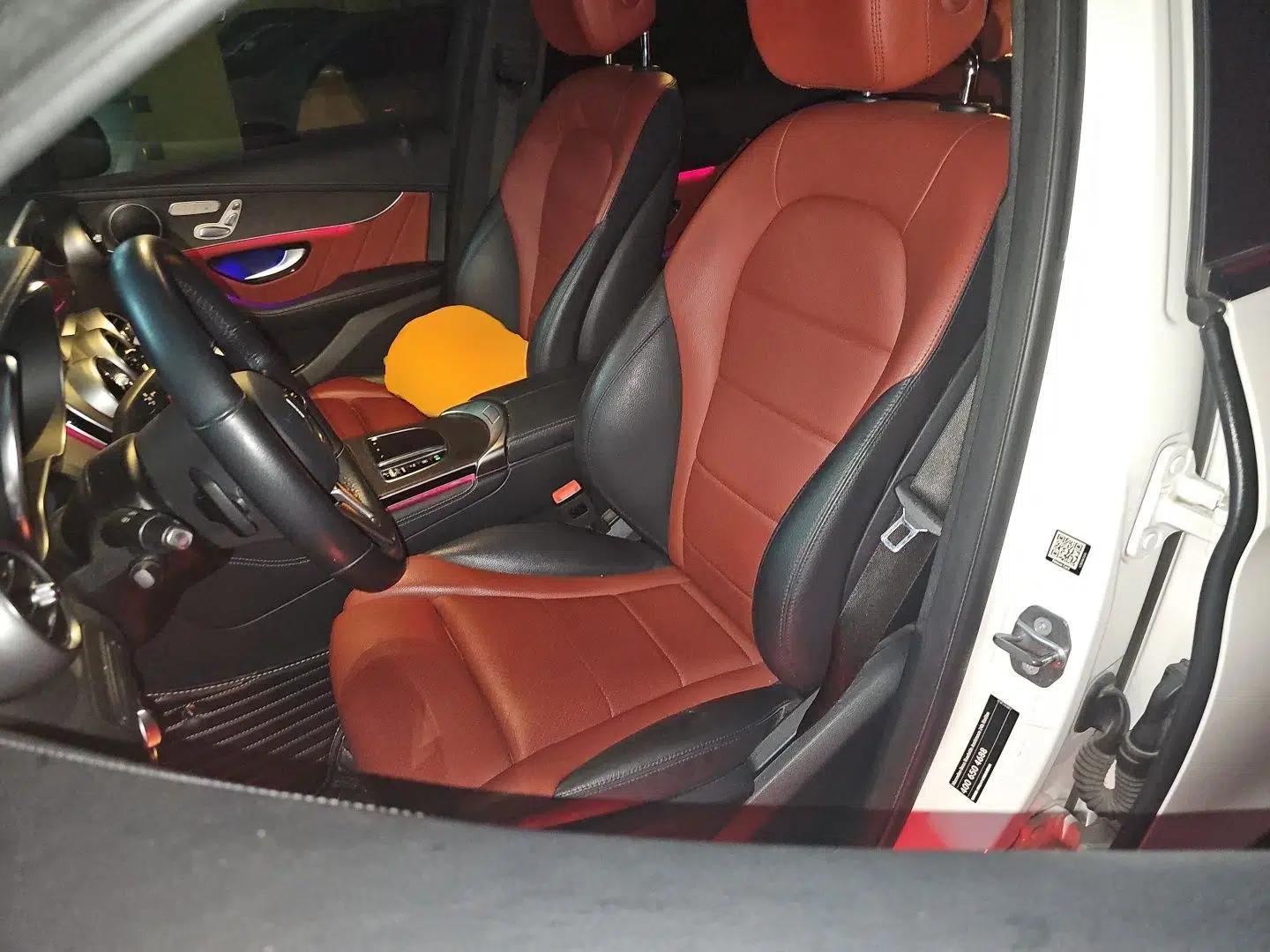 Mercedes-Benz GLC Coupe 2020 GLC 300 4MATIC Coupe SUV — миниатюра 15
