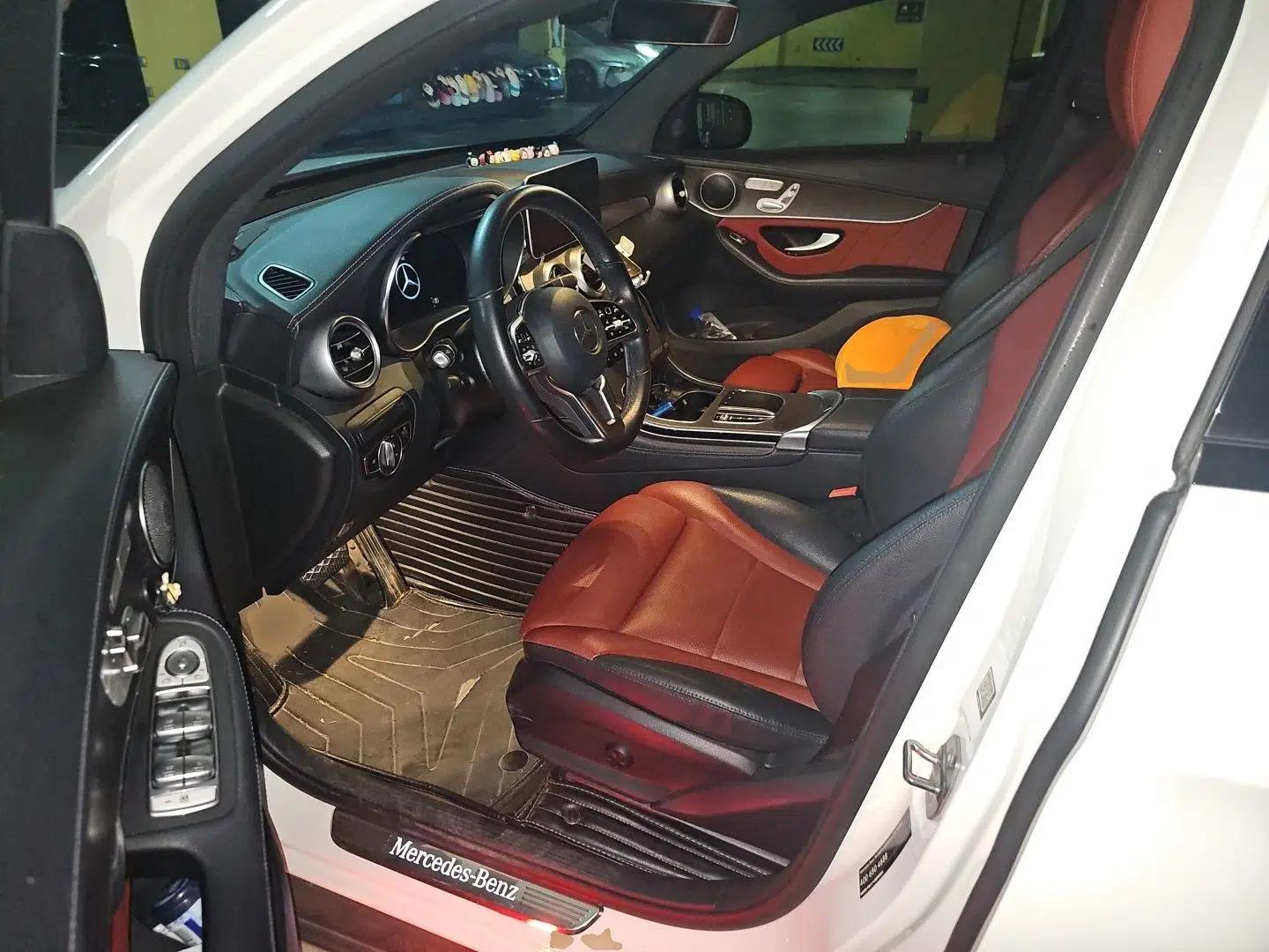 Mercedes-Benz GLC Coupe 2020 GLC 300 4MATIC Coupe SUV — миниатюра 16