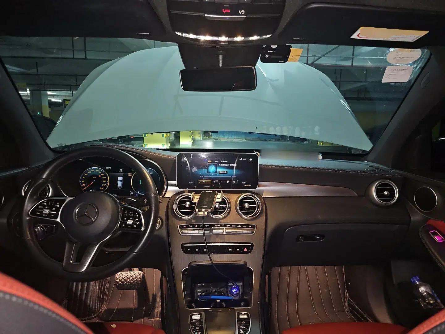Mercedes-Benz GLC Coupe 2020 GLC 300 4MATIC Coupe SUV — миниатюра 9